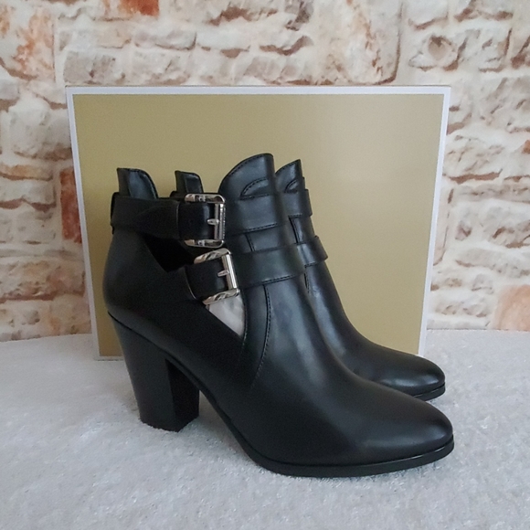 michael kors walden leather bootie